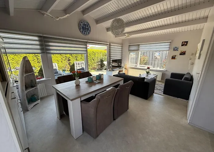 Sunny Escape Hoek Holland * Хук-ван-Холланд