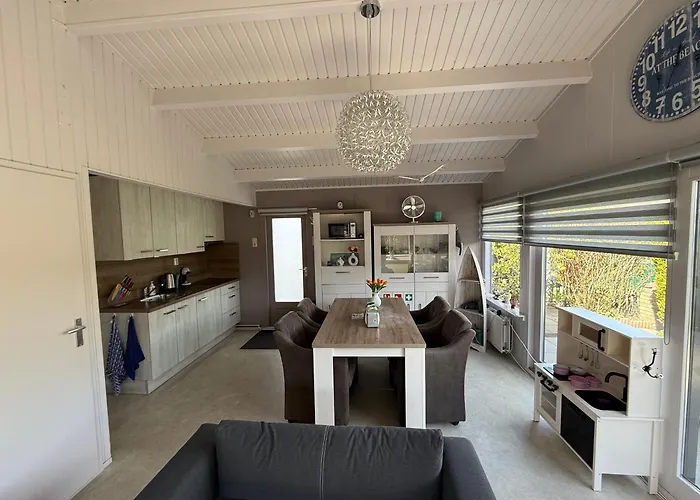 Дом отдыха Sunny Escape Hoek Holland Хук-ван-Холланд