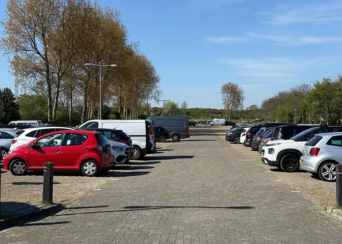 Sunny Escape Hoek Holland Хук-ван-Холланд