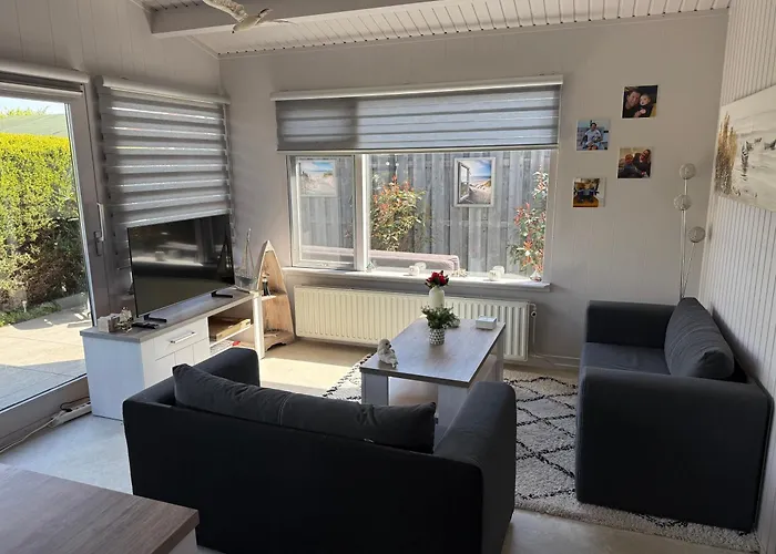 Sunny Escape Hoek Holland Хук-ван-Холланд